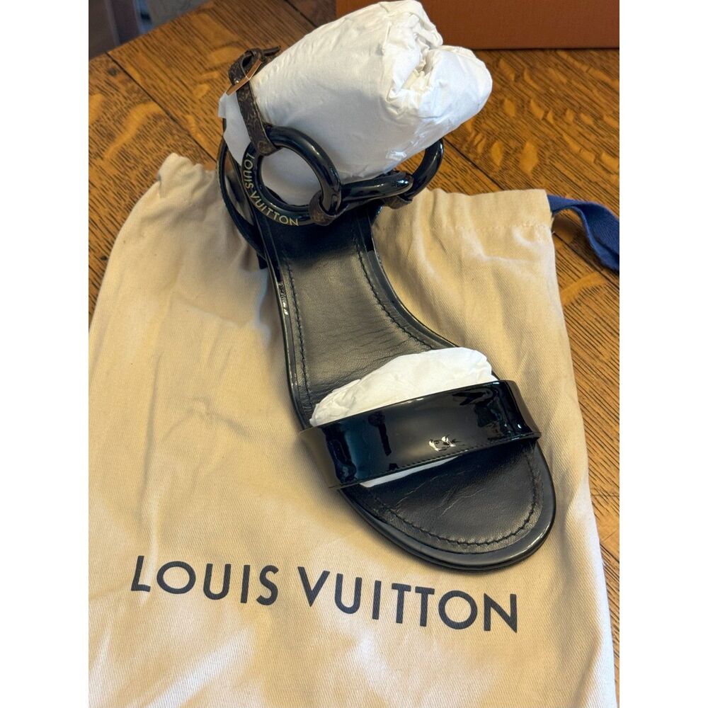 Louis Vuitton Vedette Sandals